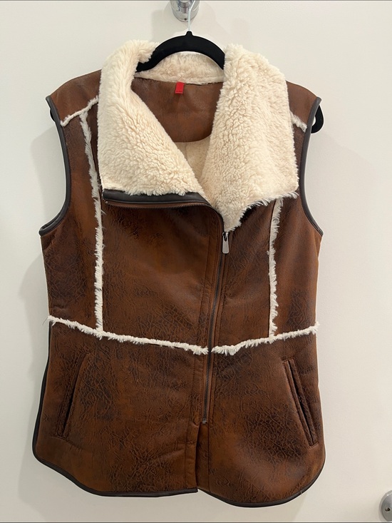 5|48 Jackets & Blazers - Sleeveless Faux Shearling Vest in Brown/Cream- size Medium
